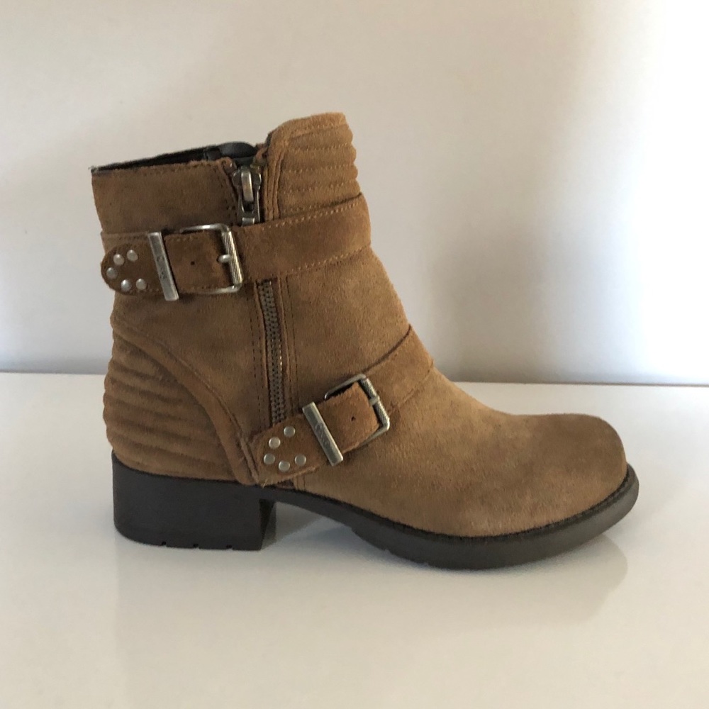 Circus by Sam Edelman Gemma Buckle Boot